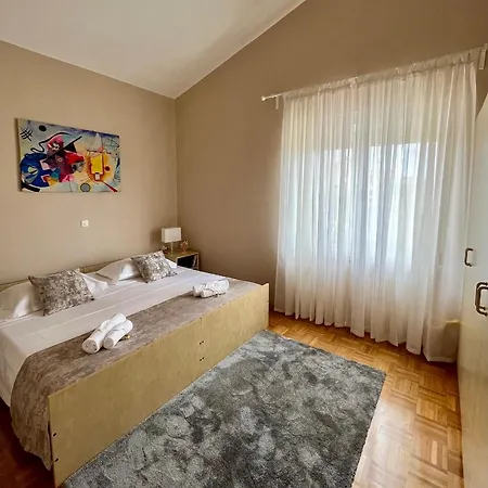 Tino & Leon Apartman *