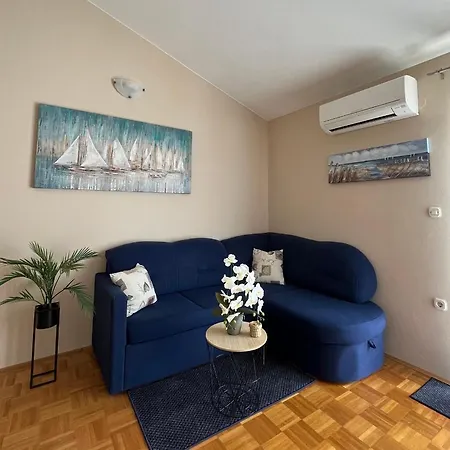 Daire Tino & Leon Sukošan