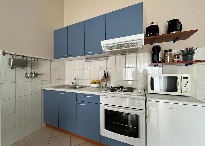 Tino & Leon 아파트