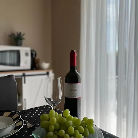 Tino & Leon Apartment *