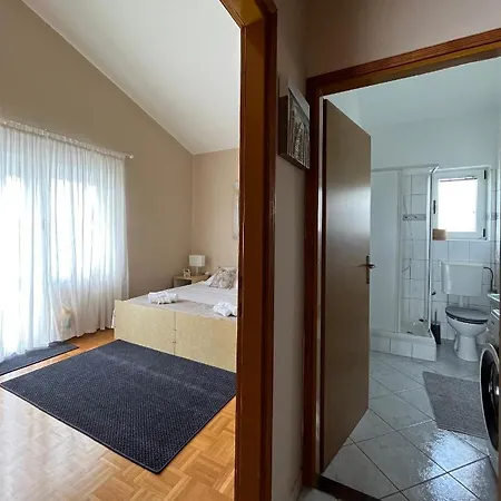 Tino & Leon Apartment *